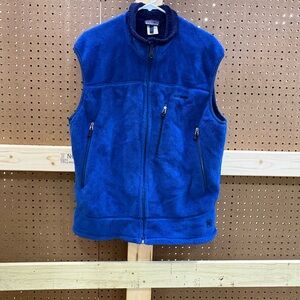 ITEM#49 Patagonia Waffle Fleece Mens XL zip vest  multiple pockets
22x28